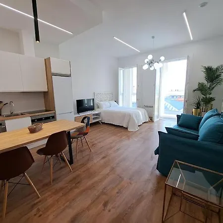 Bonito Estudio En El Centro ויגו